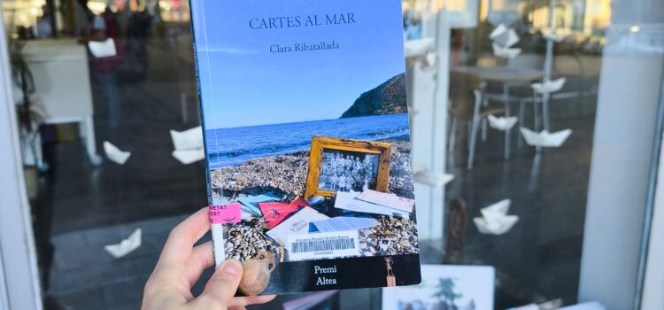 Club de Lectura Juvenil #emblanats: CARTES AL MAR (comiat)